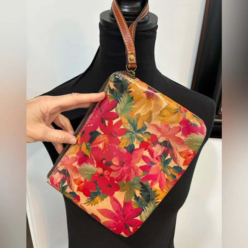 Patricia Nash Floral Clutch in Red and Yellow - Picture 2 of 8